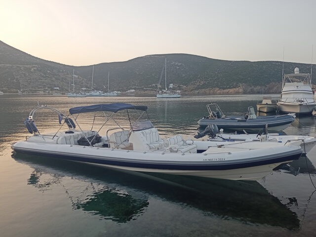cobra royal 10.6m RIB boat for rent in Chania