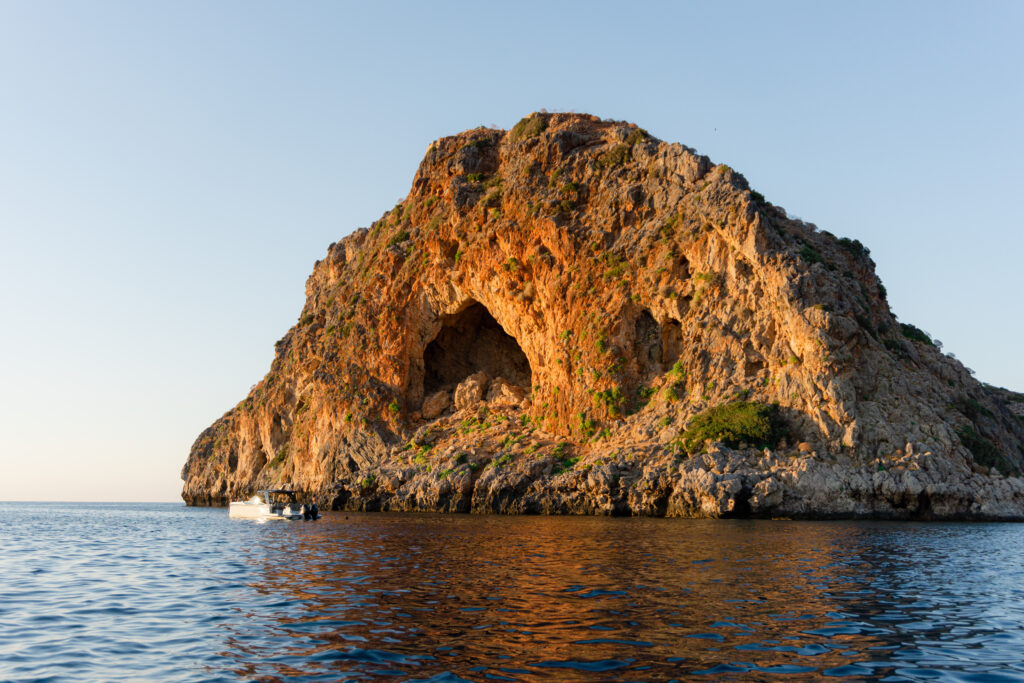 Chania to Rodopou: Hidden Beaches and Caves Cruise