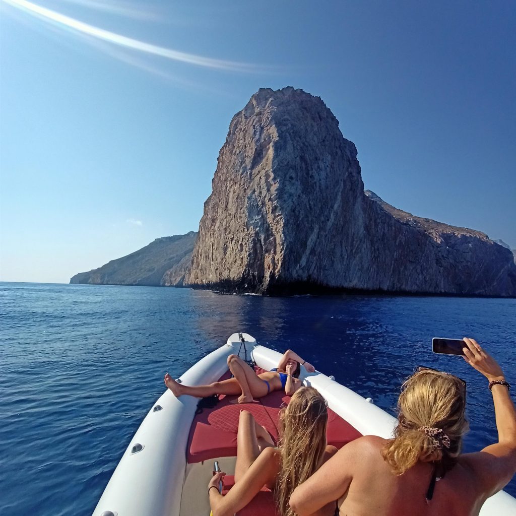 All Day Private Boat Trip to Balos Beach & Gramvousa Island from Chania