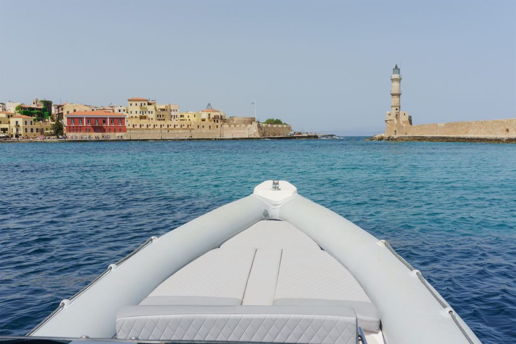 Private Boat Tour/Transfer from Souda Bay Ports to Chania